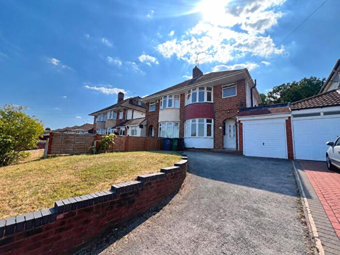3 Bedroom Semi-Detached House To Rent In Hobs Moat Road, Solihull, West Midlands, B92