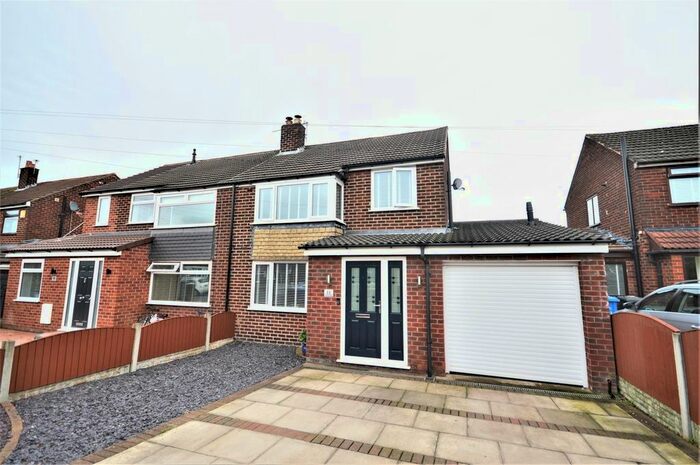 3 Bedroom Semi-Detached House To Rent In Harlow Close, Thelwall, Warrington, WA4