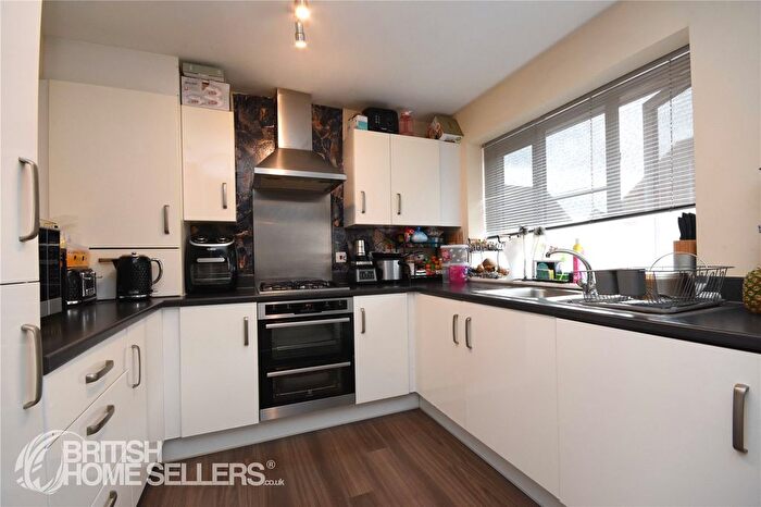 2 Bedroom Detached House For Sale In Cowlin Mead, Chelmsford, Essex, CM1