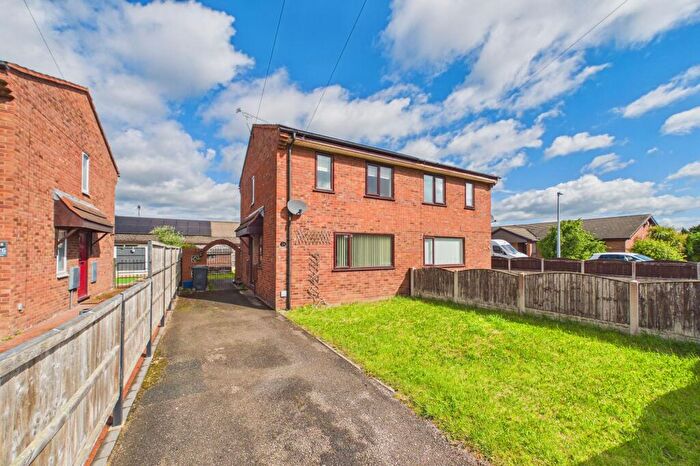 3 Bedroom Semi Detached House For Sale In Lancaster Park, Broughton, CH4