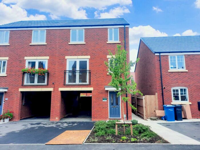 3 Bedroom Property To Rent In Mullarkey Drive, Lichfield, WS14