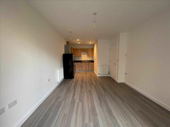 1 Bedroom Flat To Rent In Peebles Court, Whitestone Way, Croydon, CR0