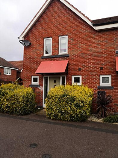 3 Bedroom End Of Terrace House To Rent In Goldstraw Lane, Fernwood, Newark, Nottinghamshire, NG24