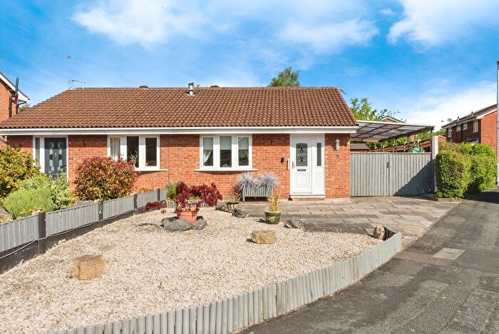 2 Bedroom Bungalow For Sale In Mansfield Close, Warrington, Cheshire, WA3