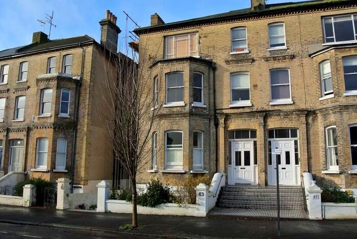 2 Bedroom Flat To Rent In Wilbury Road, Hove, BN3