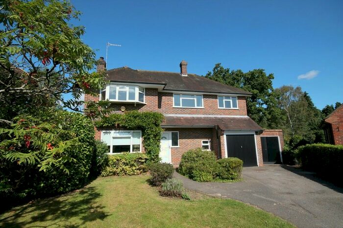 4 Bedroom Detached House To Rent In Bentsbrook Park, North Holmwood, RH5