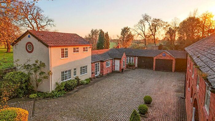 4 Bedroom Detached House For Sale In Badgers Rake Lane, Ledsham, CH66