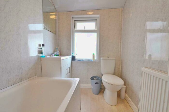 5 Bedroom Terraced House To Rent In Longmead Avenue, Bishopston, BS7