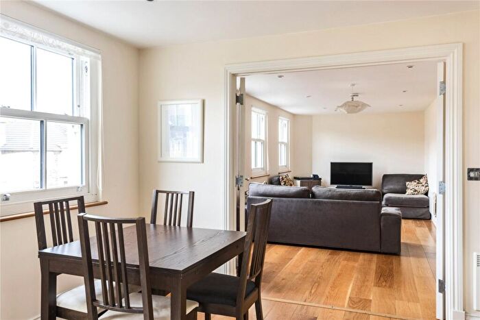 2 Bedroom Apartment To Rent In St Georges Place, Bath, BA1