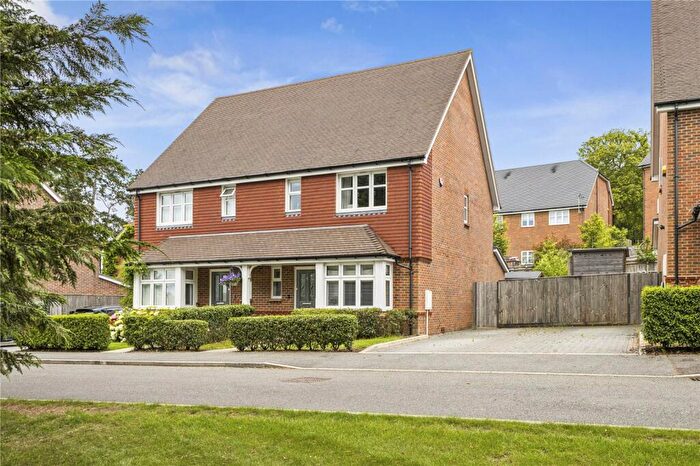 3 Bedroom Semi-Detached House For Sale In Consort Drive, Leatherhead, Surrey, KT22