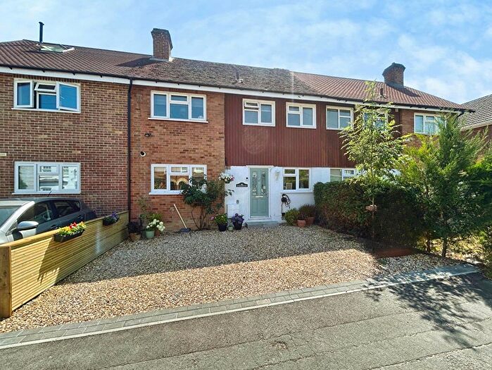 3 Bedroom End Of Terrace House For Sale In Hale Reeds, Farnham, Surrey, GU9