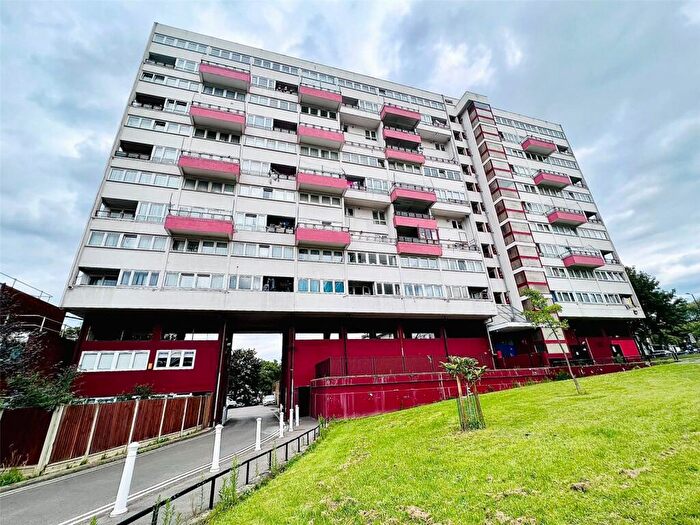 1 Bedroom Property To Rent In Hedgers Grove, Hackney Wick, E9