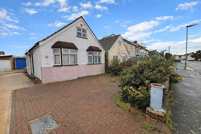 4 Bedroom Property For Sale In Doris Road, Ashford, TW15