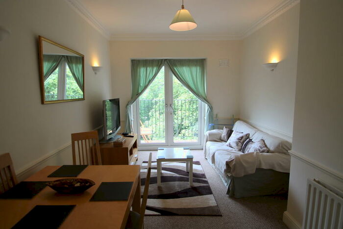 1 Bedroom Flat To Rent In Widmore Road, Bromley, BR1