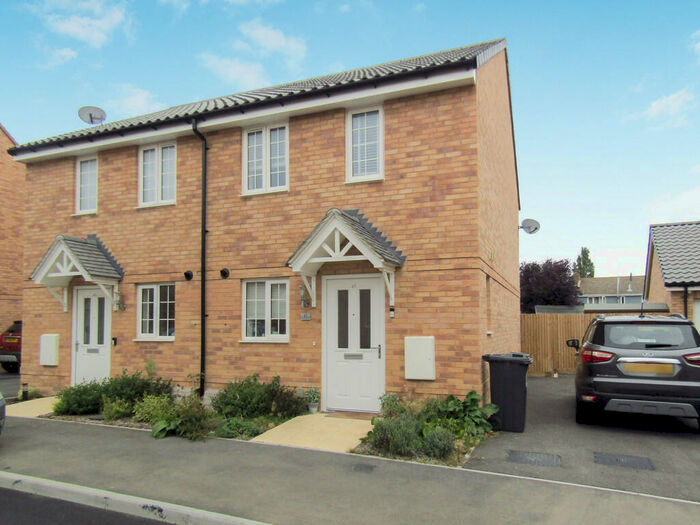 2 Bedroom Semi-Detached House To Rent In Woodpecker Way, Frinton-on-Sea, CO13