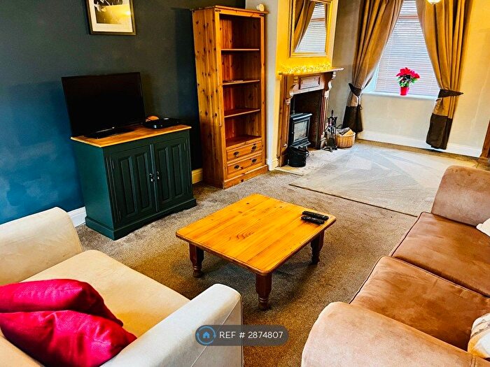 4 Bedroom Detached House To Rent In Railway Cottages, Nottingham, NG16