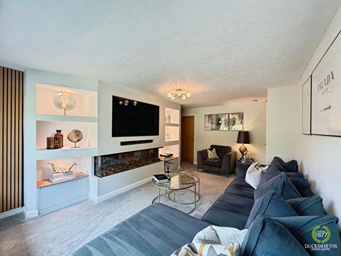3 Bedroom Semi-Detached Bungalow For Sale In Chorlton Close, Burnley, BB10
