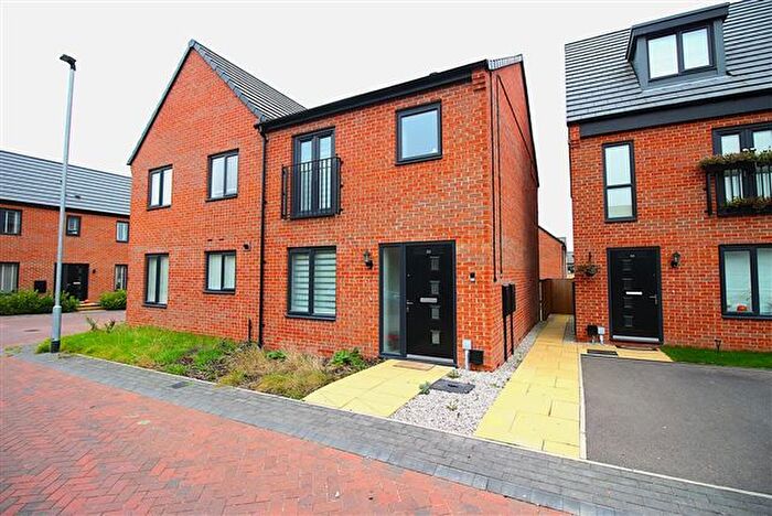 3 Bedroom Semi-Detached House To Rent In Springfields, Waverley, Rotherham, S60