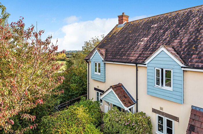 3 Bedroom End Of Terrace House For Sale In Main Street, Barrington, Ilminster, Somerset, TA19