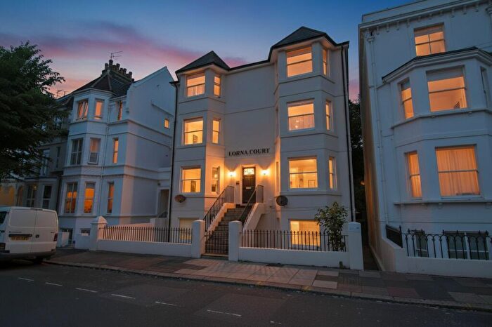 2 Bedroom Flat To Rent In Lorna Road, Lorna Court, BN3