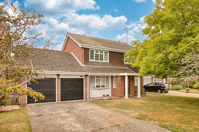4 Bedroom Detached House For Sale In Whiteness Green, Broadstairs, Kent, CT10