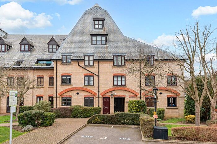 1 Bedroom Apartment For Sale In River Meads, Stanstead Abbotts, SG12