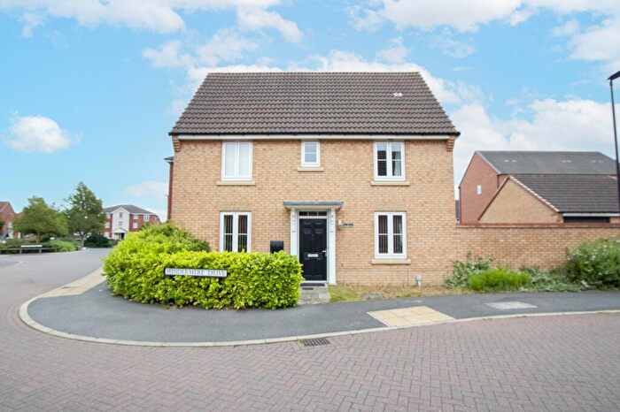 3 Bedroom Semi-Detached House For Sale In Windermere Drive, Lakeside, Doncaster, DN4