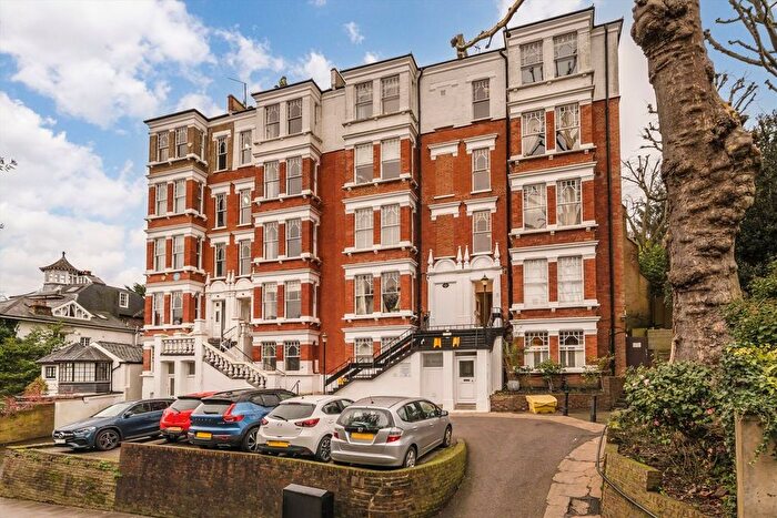 2 Bedroom Flat For Sale In Frognal, Hampstead, NW3