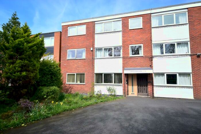 2 Bedroom Apartment To Rent In St Annes Road East, Lytham St Annes, FY8