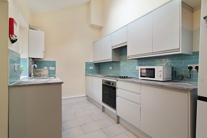 3 Bedroom House To Rent In Guest Road, Sheffield, S11