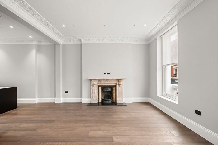 3 Bedroom Flat To Rent In Clifton Road, Little Venice, W9