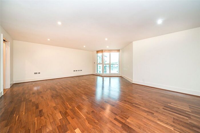 2 Bedroom Flat To Rent In St. George Wharf, London, SW8