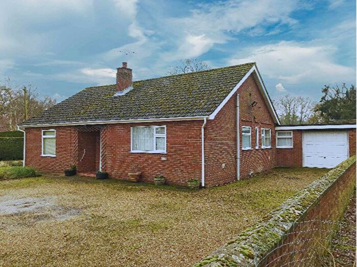 3 Bedroom Detached House For Sale In Creake Road, NR21