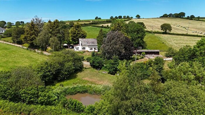 4 Bedroom Detached House For Sale In Dunsford, EX6