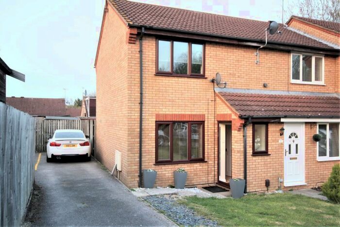 2 Bedroom End Of Terrace House To Rent In Lumley Close, Swindon, Wiltshire, SN5