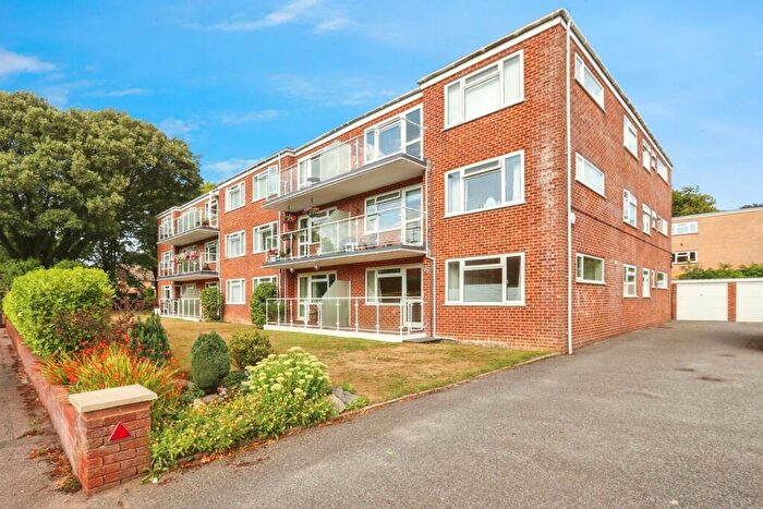 2 Bedroom Flat For Sale In Marlborough Road, Westbourne, Bournemouth, Dorset, BH4