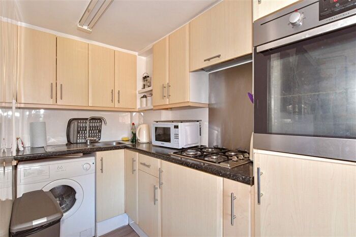 Studio For Sale In Union Street, Rochester, Kent, ME1