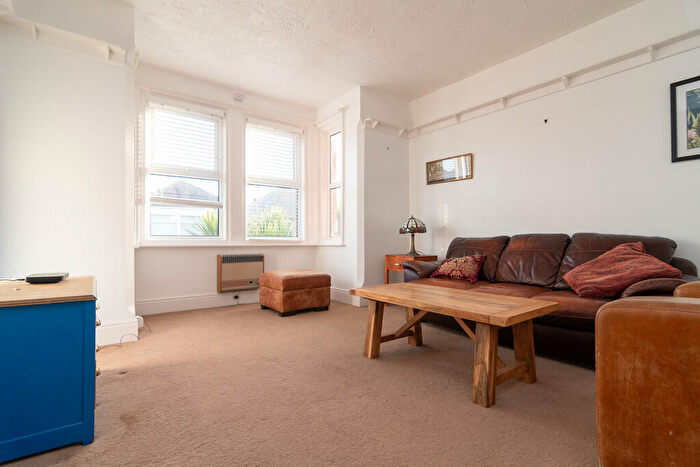 2 Bedroom Flat To Rent In Bengal Road, Winton, BH9