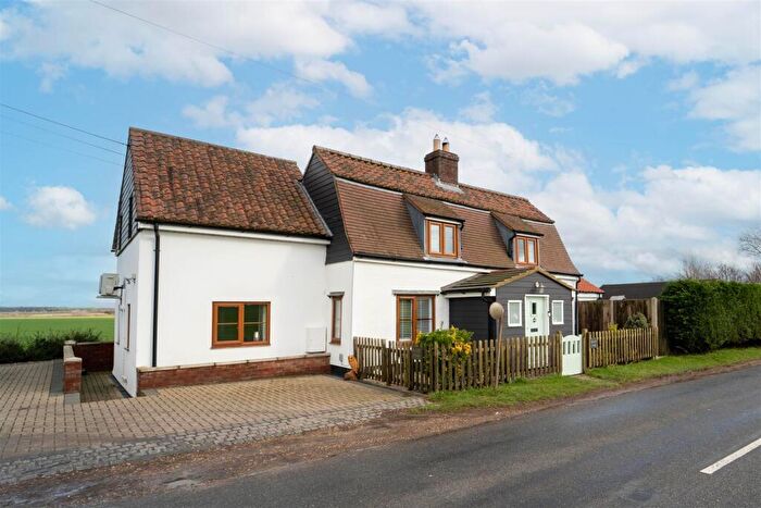 4 Bedroom Detached House For Sale In Bradley Road, Burrough Green, Newmarket, CB8