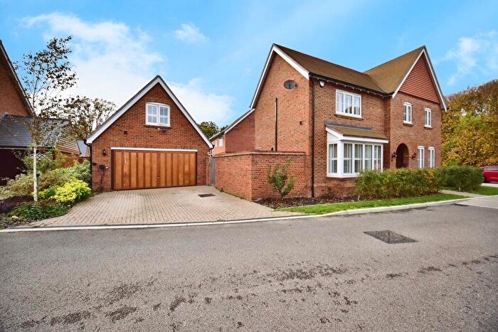 4 Bedroom Detached House For Sale In Williams Road, Allington, Maidstone, ME16