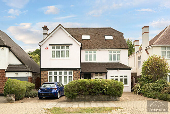7 Bedroom Detached House For Sale In Dalkeith Grove, Stanmore, HA7