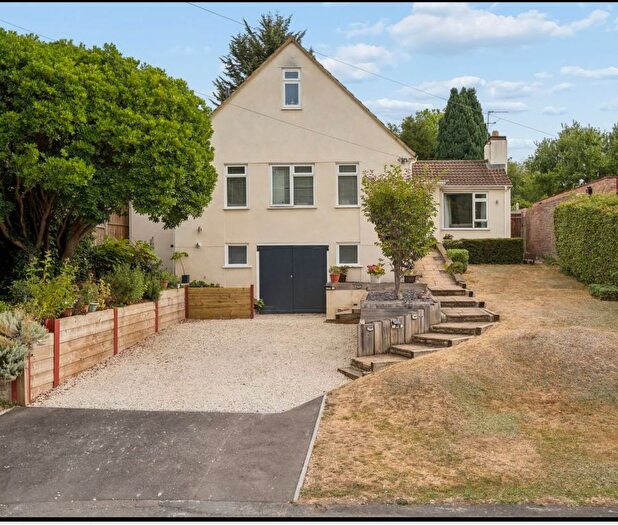 4 Bedroom Detached House For Sale In Whitelands Avenue, Chorleywood, WD3