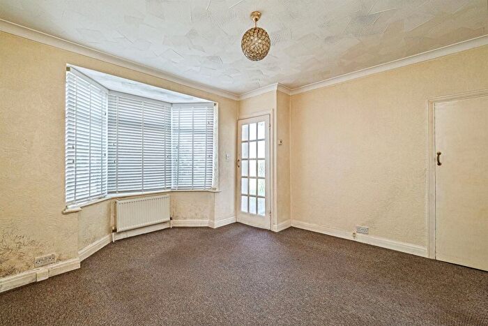2 Bedroom Terraced House For Sale In Glebe Road, Hull, HU7