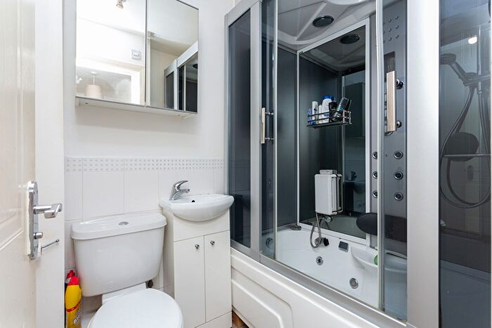 3 Bedroom Terraced House For Sale In Handshaw Drive, Preston, PR1