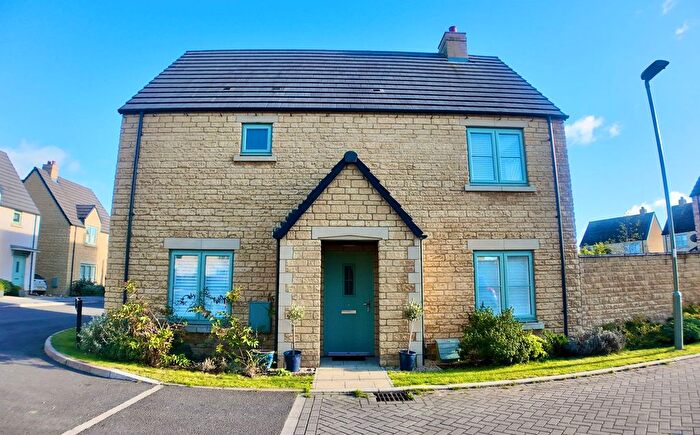 3 Bedroom Detached House For Sale In Willow Close, Milton-Under-Wychwood, Chipping Norton, OX7