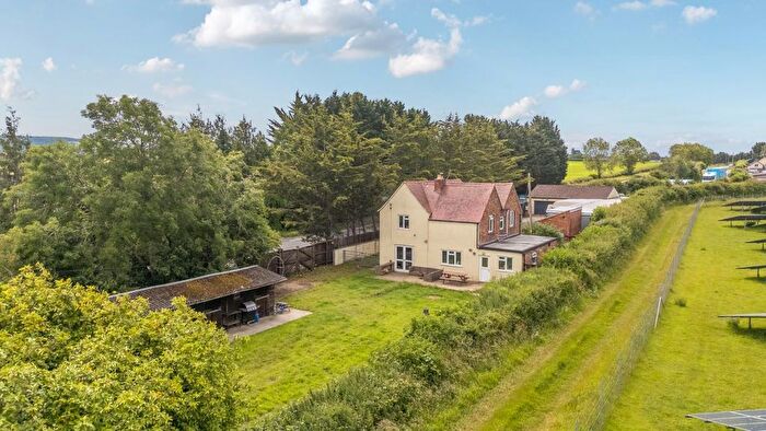 4 Bedroom Detached House For Sale In Bristol Road, Cambridge, Gloucester, GL2