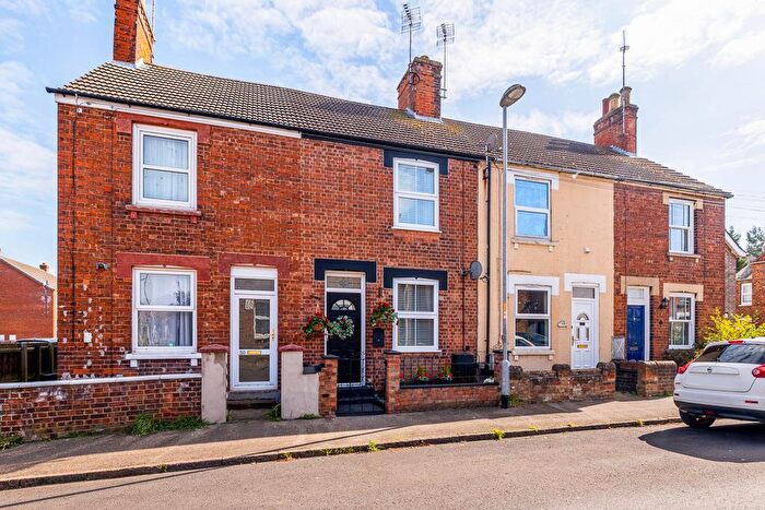 2 Bedroom Terraced House For Sale In Havelock Street, Spalding, PE11