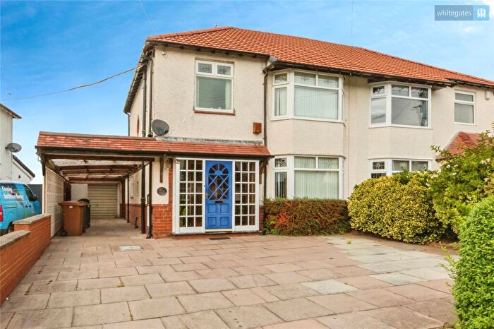 3 Bedroom Semi-Detached House For Sale In Chestnut Avenue, Shavington, Crewe, Cheshire, CW2