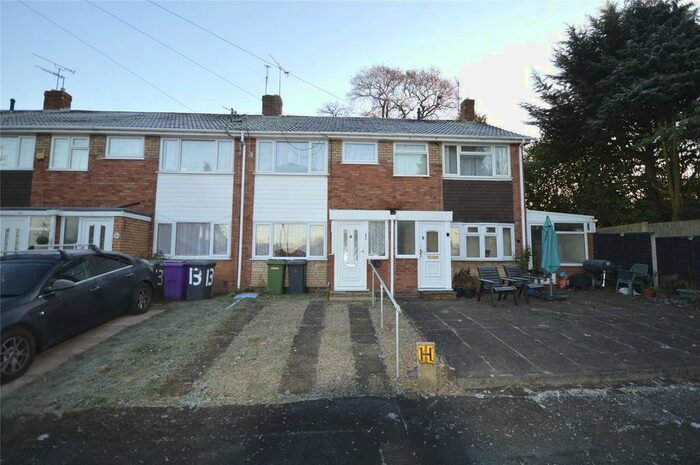 3 Bedroom Terraced House To Rent In Barrington Close, Wolverhampton, West Midlands, WV10