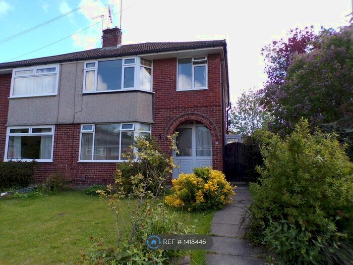 3 Bedroom Semi-Detached House To Rent In Dell Close, Wirral, CH63